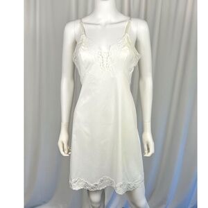 Vintage Vanity Fair Bridal White Slip Dress with Floral Lace Trim • Small